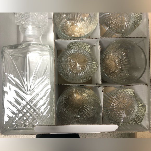 Whiskey set - Picture 2 of 2